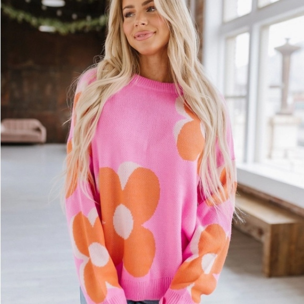Women's Pink Floral Crewneck Sweater - Casual Oversized Knit